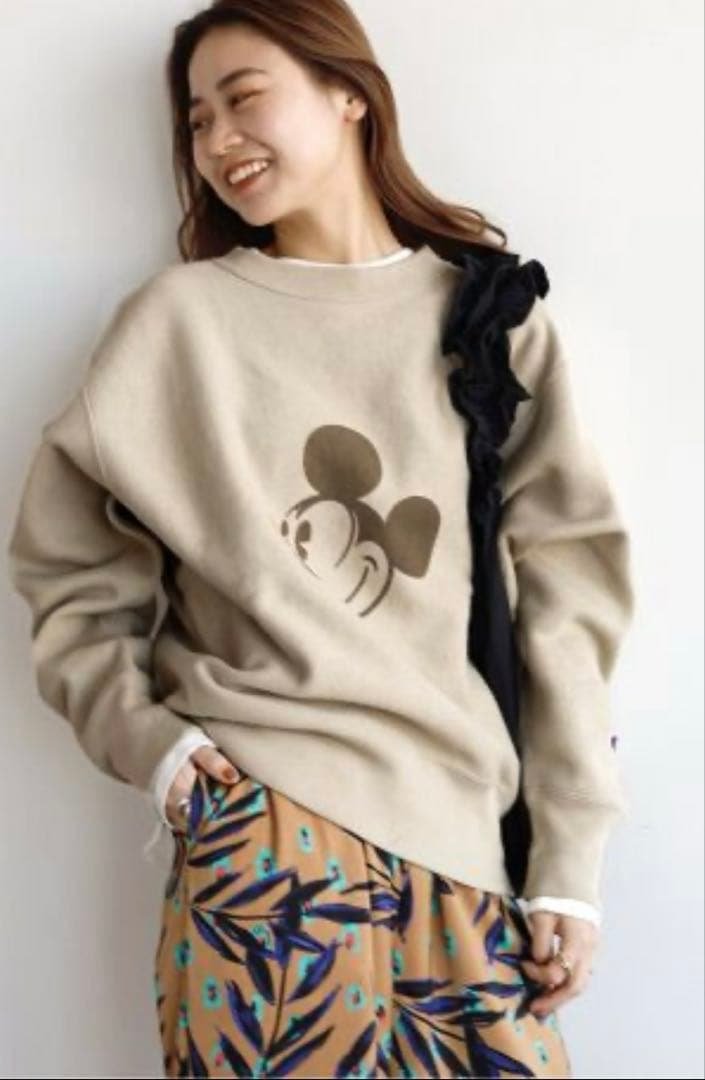 ジャーナルスタンダード　トレーナー　ベージュミッキーコラボ